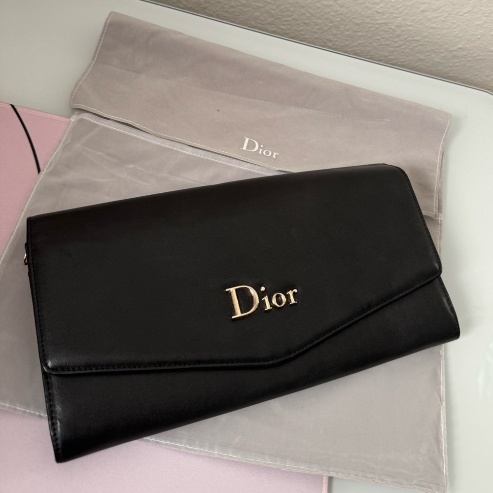 Vintage DIOR clutch, excellent condition! Authentic